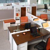 Fluent – Open Plan Setting – Since the furniture is completely finished on all sides, it can be moved and used anywhere